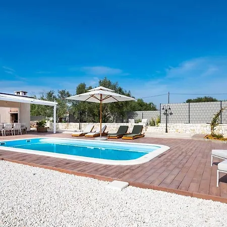 Villa Hidden Gem By Aneo Travel *