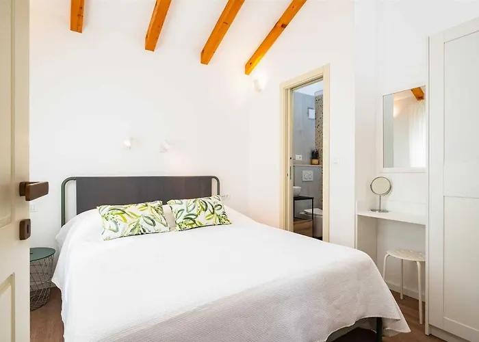 Villa Hidden Gem By Aneo Travel *